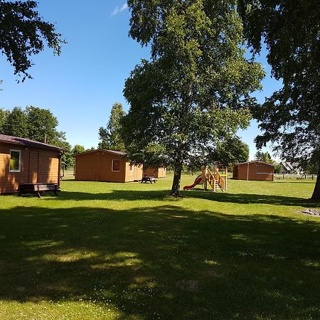 Kempings Stieres Un Majas Virtuve Upesgriva Exteriör bild